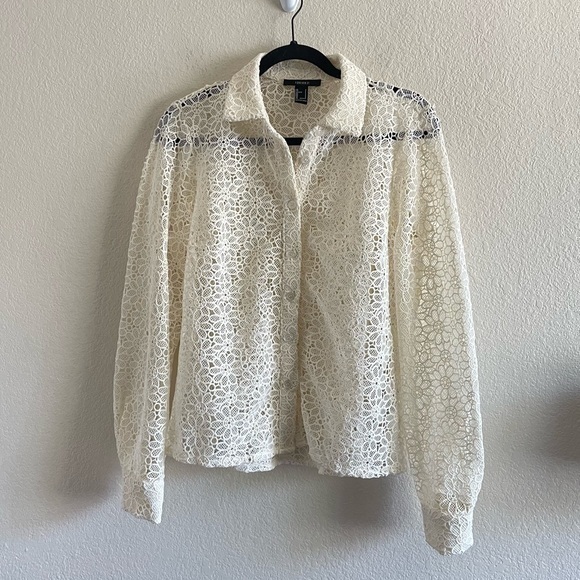Forever 21 Tops - Forever 21 Open Knit Cream Off White Button Up Blouse Floral Women's Size Small